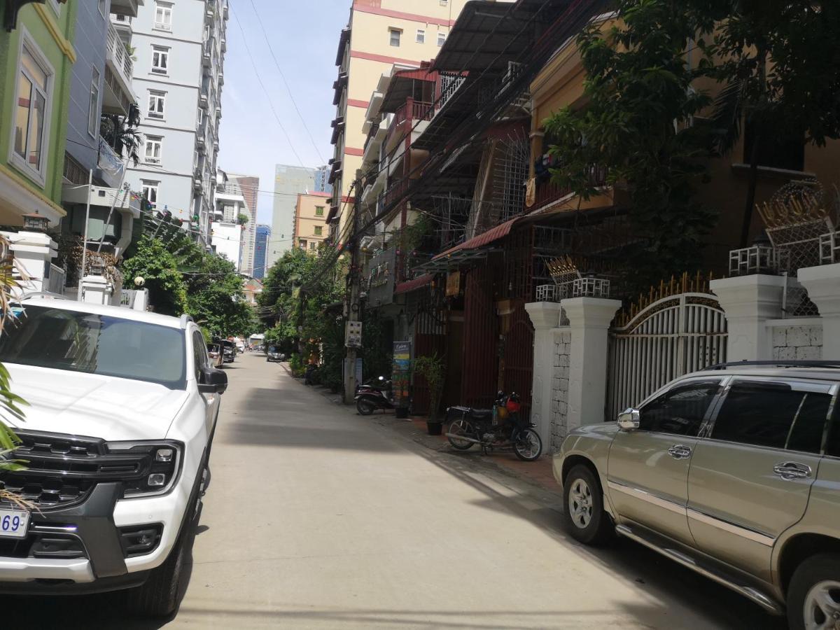 Peri Evi Hostel Phnom Penh Bassac Lane Exteriér fotografie