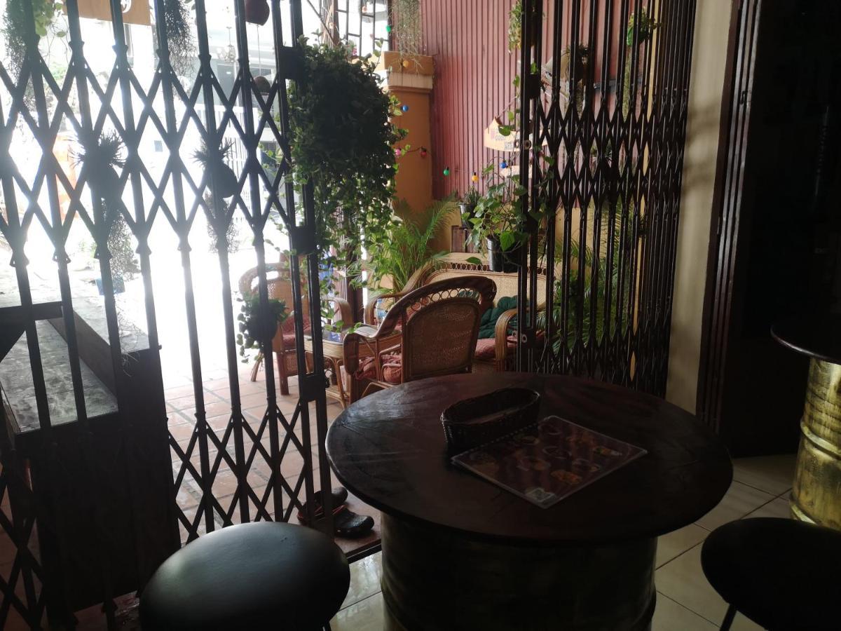 Peri Evi Hostel Phnom Penh Bassac Lane Exteriér fotografie