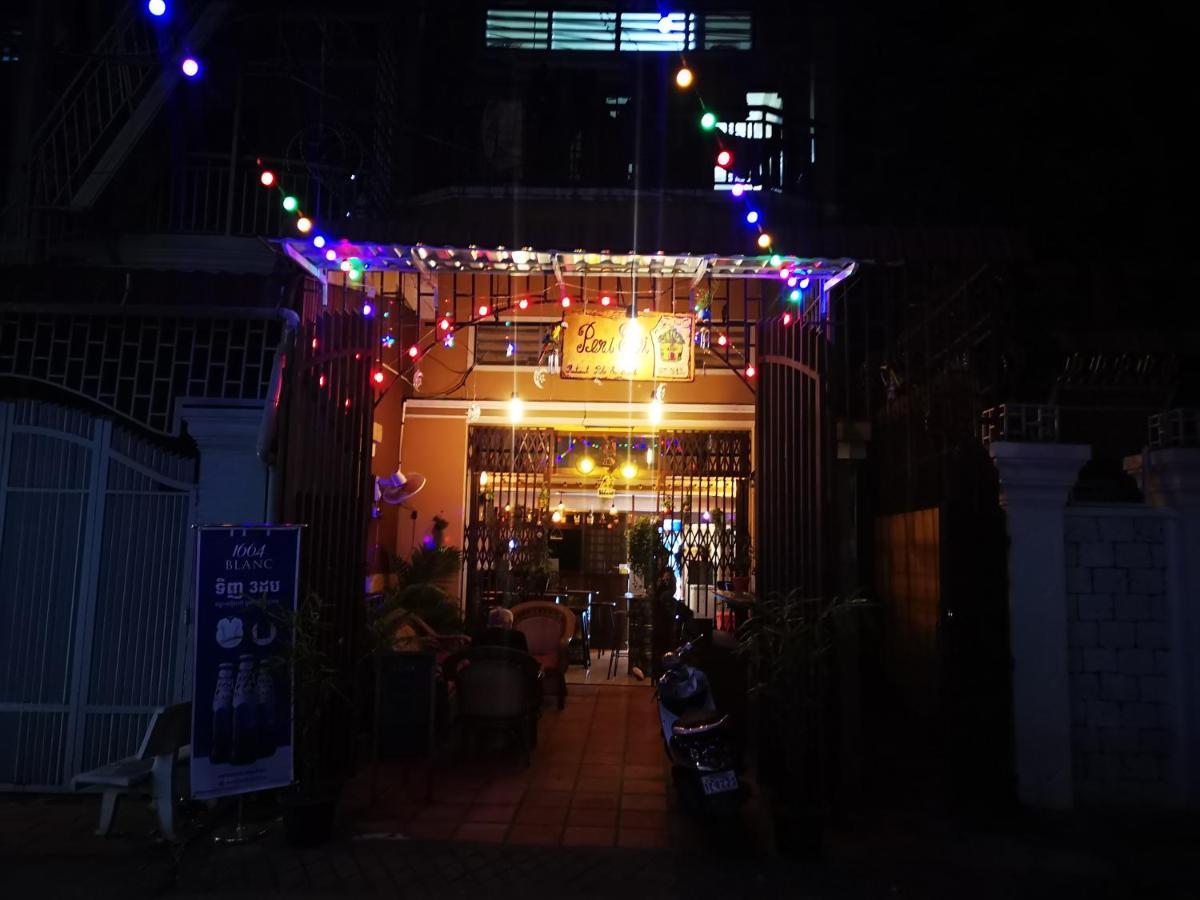 Peri Evi Hostel Phnom Penh Bassac Lane Exteriér fotografie