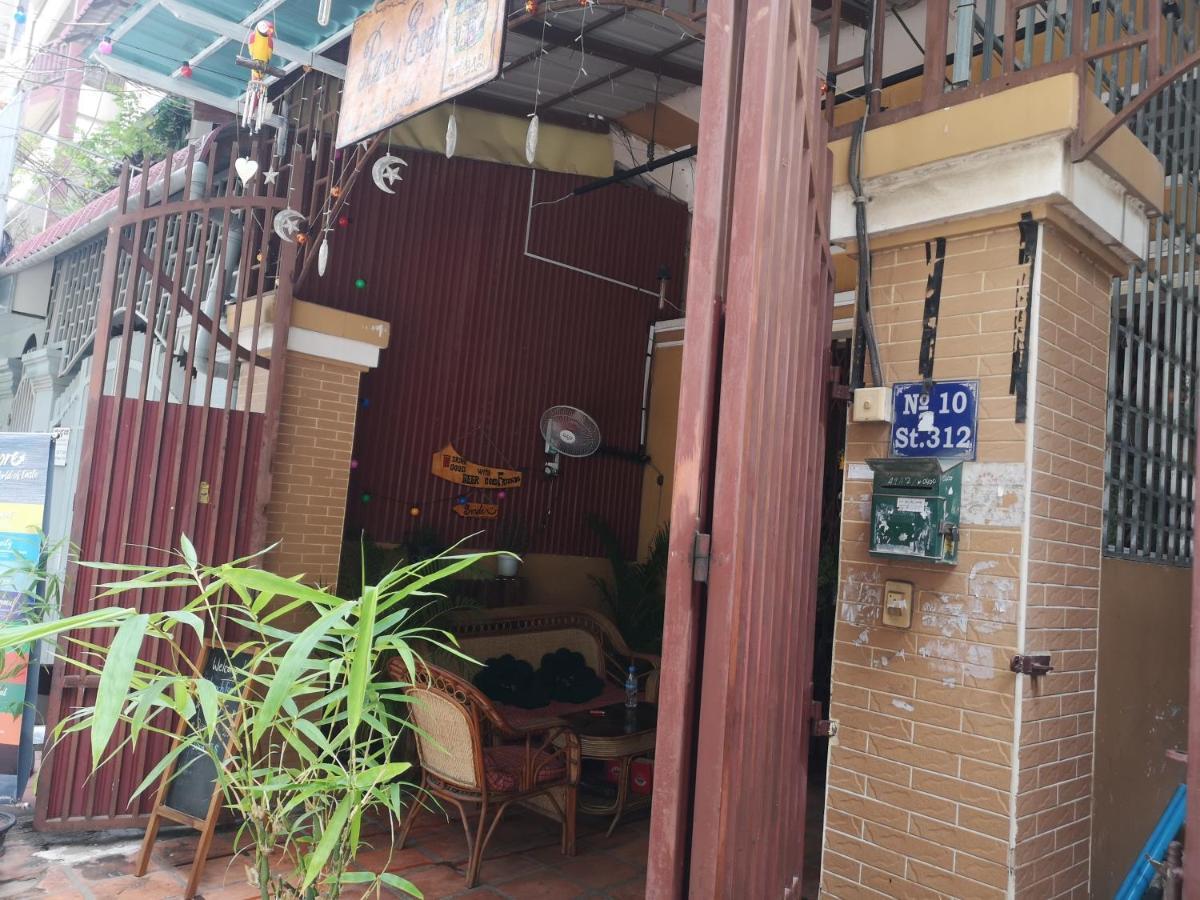 Peri Evi Hostel Phnom Penh Bassac Lane Exteriér fotografie