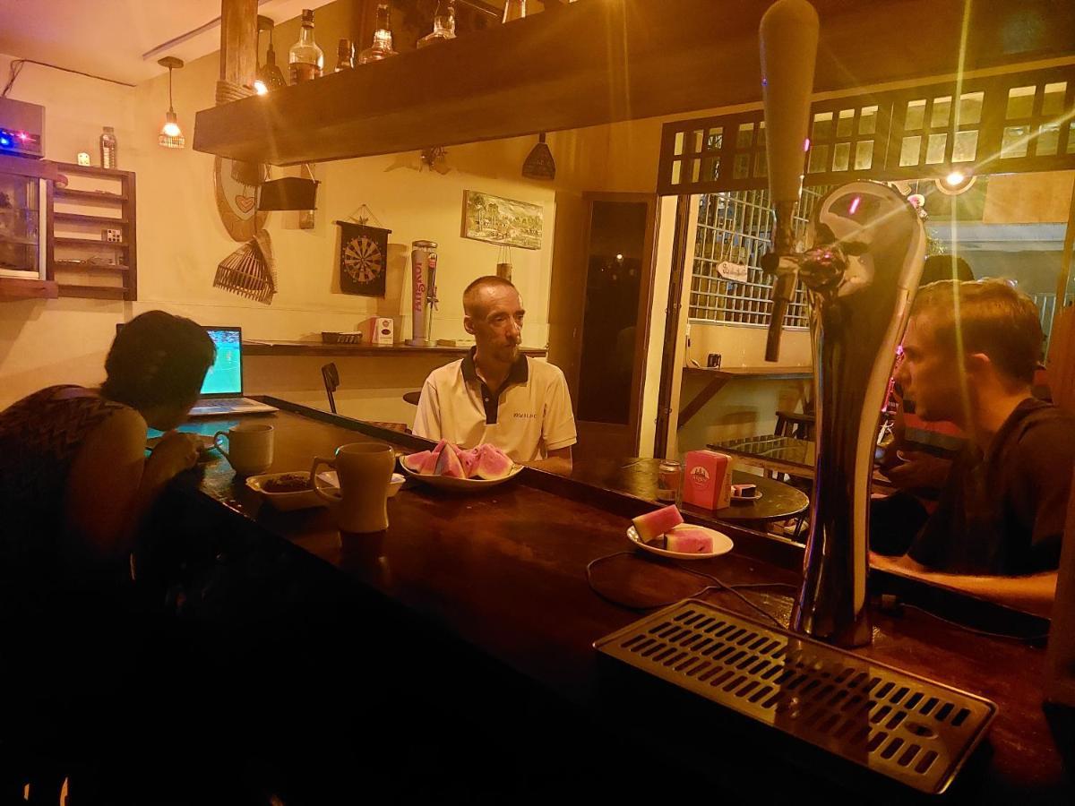 Peri Evi Hostel Phnom Penh Bassac Lane Exteriér fotografie