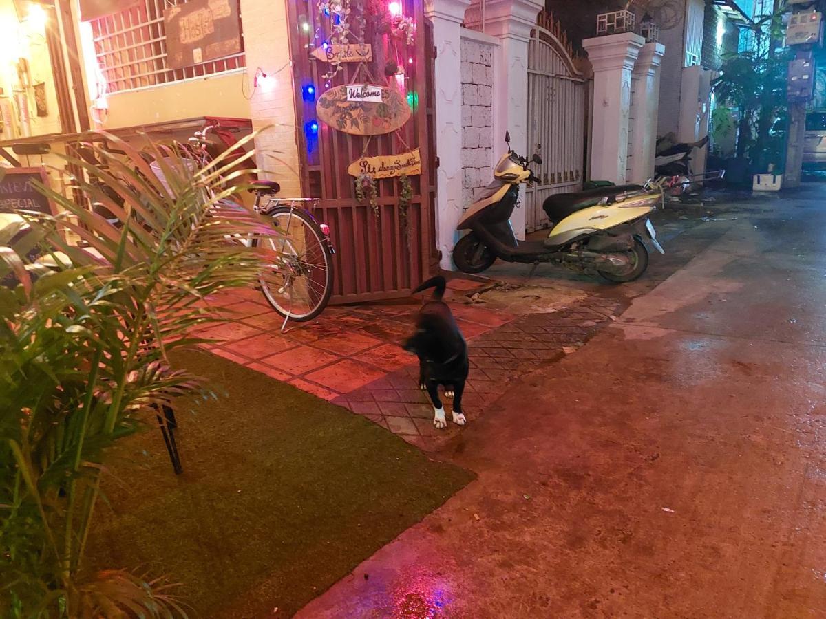 Peri Evi Hostel Phnom Penh Bassac Lane Exteriér fotografie